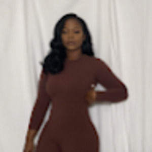 Meet your Posher, Camila